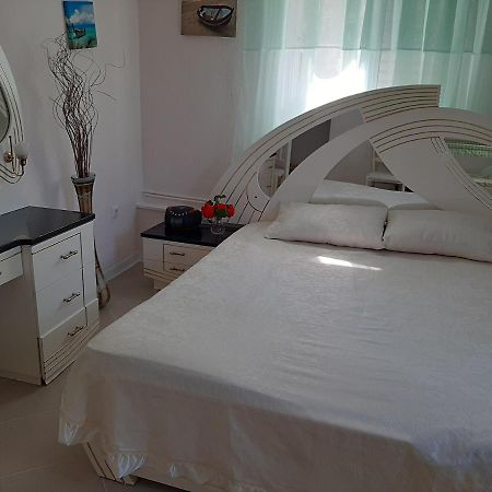 Cozy Flat In Nea Makri Appartement Buitenkant foto