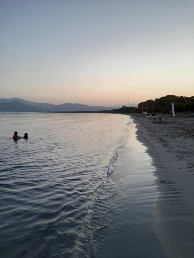 Cozy Flat In Nea Makri Appartement Buitenkant foto