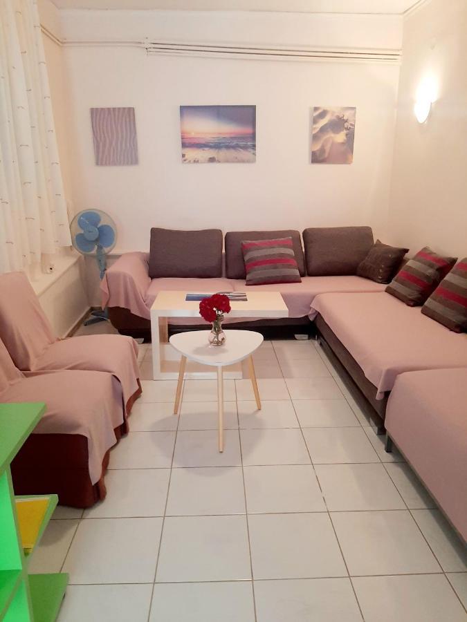 Cozy Flat In Nea Makri Appartement Buitenkant foto